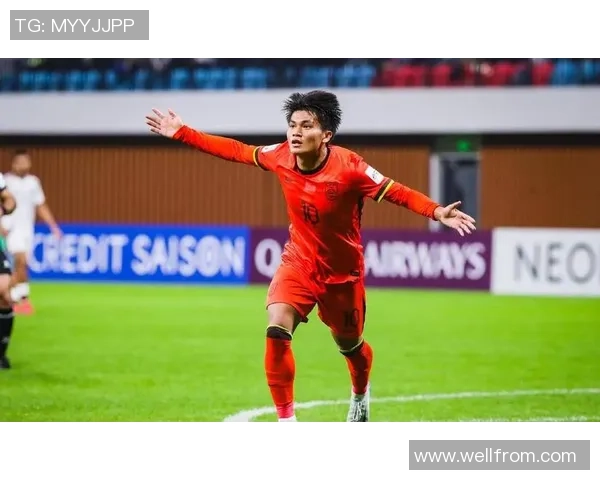 国足迎战哥伦比亚精彩对决期待球队展现实力与风采